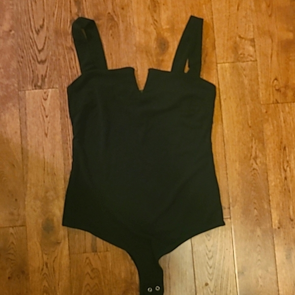 Dynamite black bodysuit - Picture 1 of 2